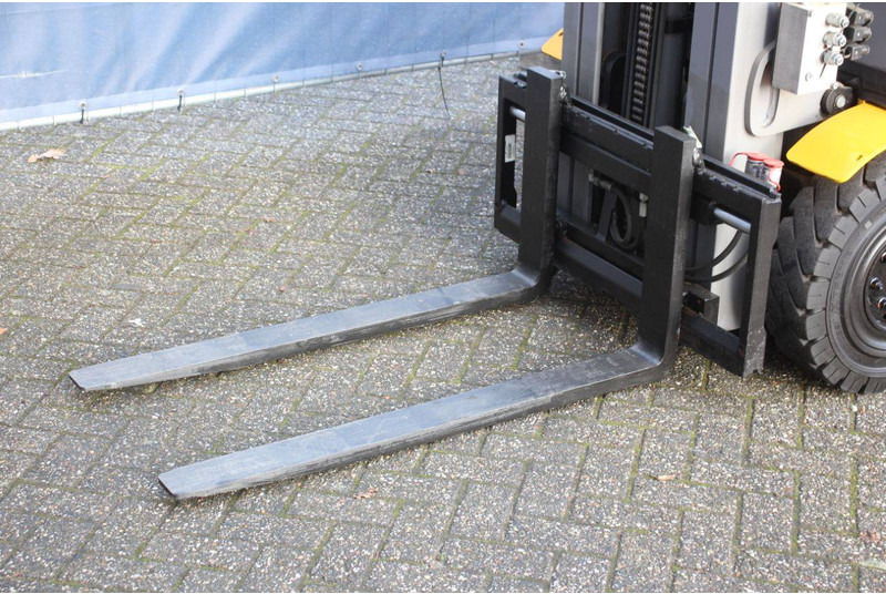 Газовый погрузчик Jungheinrich TFG320s: фото 9 Газовый погрузчик Jungheinrich TFG320s: фото 9