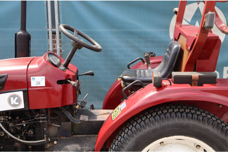 Трактор KNEGT DF-254-2: фото 17 Трактор KNEGT DF-254-2: фото 17