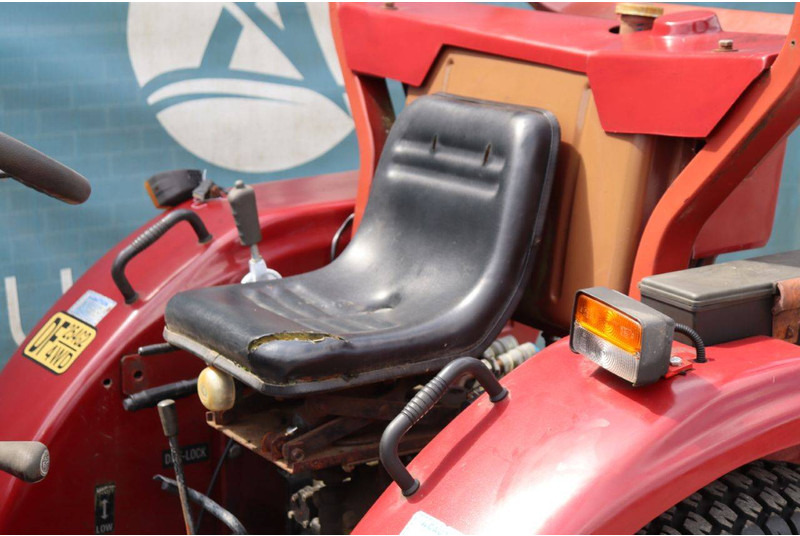 Трактор KNEGT DF-254-2: фото 18 Трактор KNEGT DF-254-2: фото 18