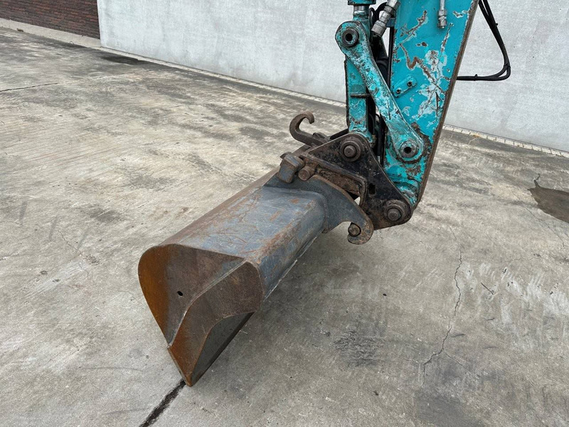 Гусеничный экскаватор Kobelco SK70SR: фото 8