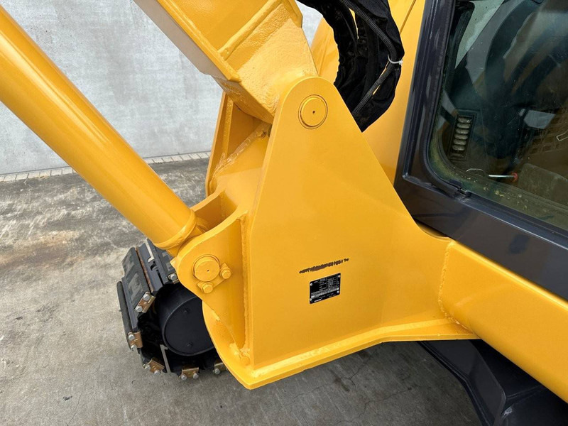 Гусеничный экскаватор Komatsu PC56-7: фото 10