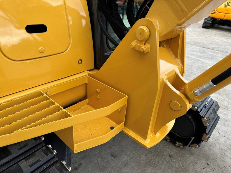 Гусеничный экскаватор Komatsu PC56-7: фото 9