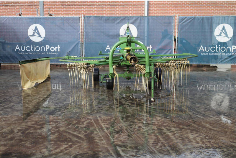 Krone SWADRO 421/13 - Сеноворошилка: фото 2 Krone SWADRO 421/13 - Сеноворошилка: фото 2