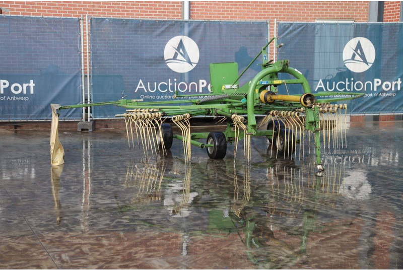 Krone SWADRO 421/13 - Сеноворошилка: фото 1 Krone SWADRO 421/13 - Сеноворошилка: фото 1