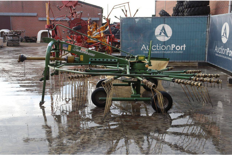 Krone SWADRO 421/13 - Сеноворошилка: фото 4 Krone SWADRO 421/13 - Сеноворошилка: фото 4