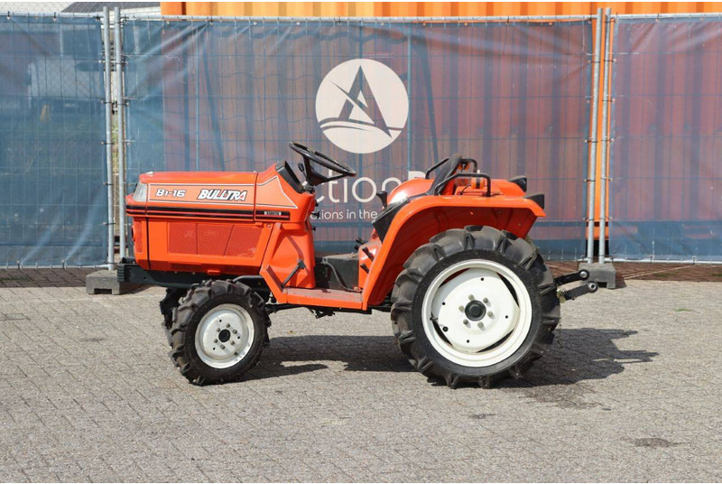 Kubota B1-16 Bulltra - Трактор: фото 2 Kubota B1-16 Bulltra - Трактор: фото 2