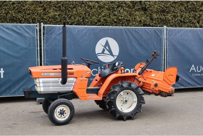 Kubota B1400 - Трактор: фото 1 Kubota B1400 - Трактор: фото 1