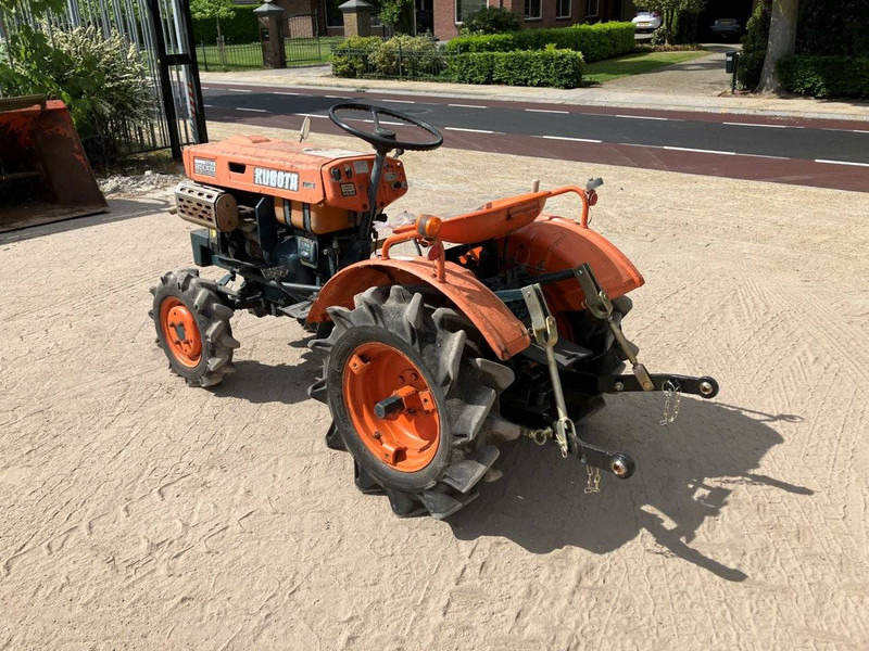 Kubota B5000 - Трактор: фото 3 Kubota B5000 - Трактор: фото 3