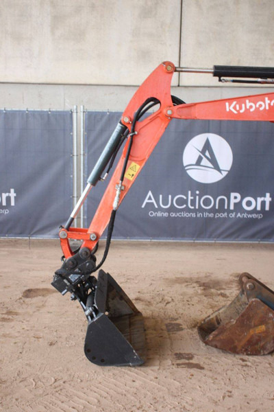 Гусеничный экскаватор Kubota KX030-4: фото 10