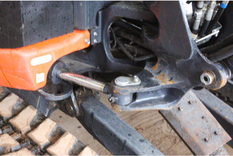 Гусеничный экскаватор Kubota KX030-4: фото 16