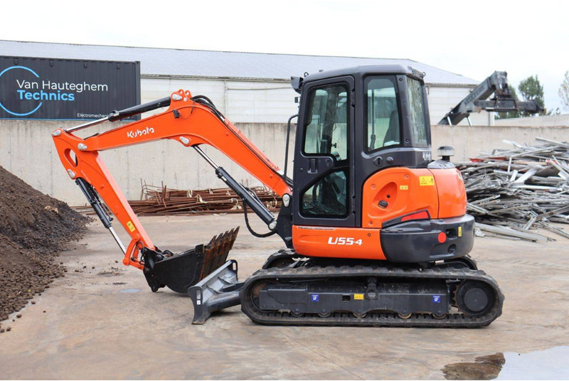 Kubota U55-4 - Гусеничный экскаватор: фото 2 Kubota U55-4 - Гусеничный экскаватор: фото 2