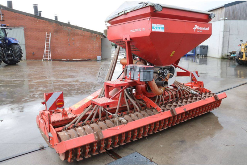 Kuhn HR 4004D - Посевная техника: фото 4 Kuhn HR 4004D - Посевная техника: фото 4