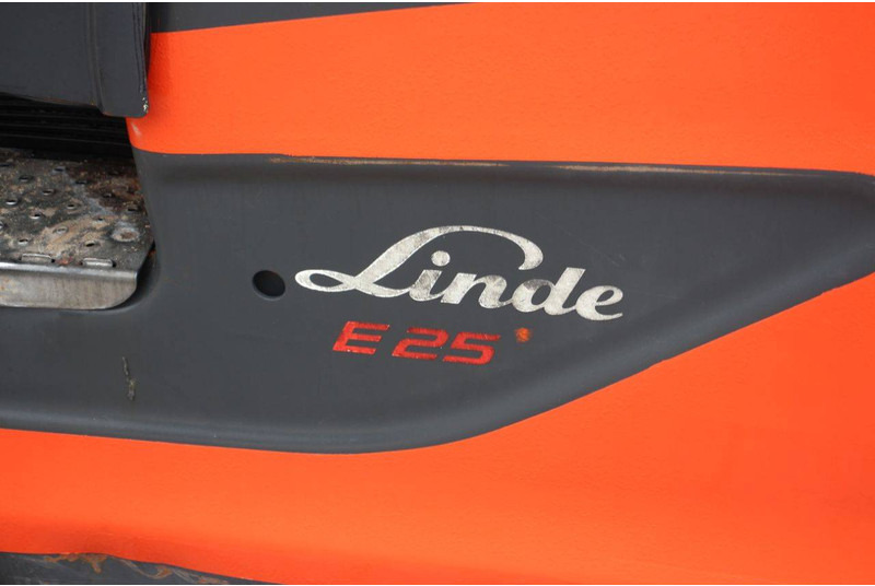 Электропогрузчик Linde E25-01: фото 15 Электропогрузчик Linde E25-01: фото 15