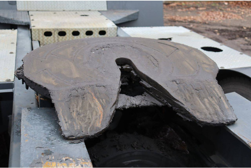 Терминальный тягач MOL YM 180/4X2: фото 17