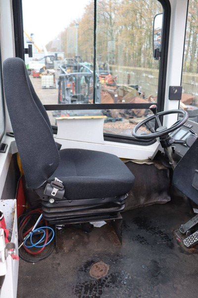 Терминальный тягач MOL YM 180/4X2: фото 19