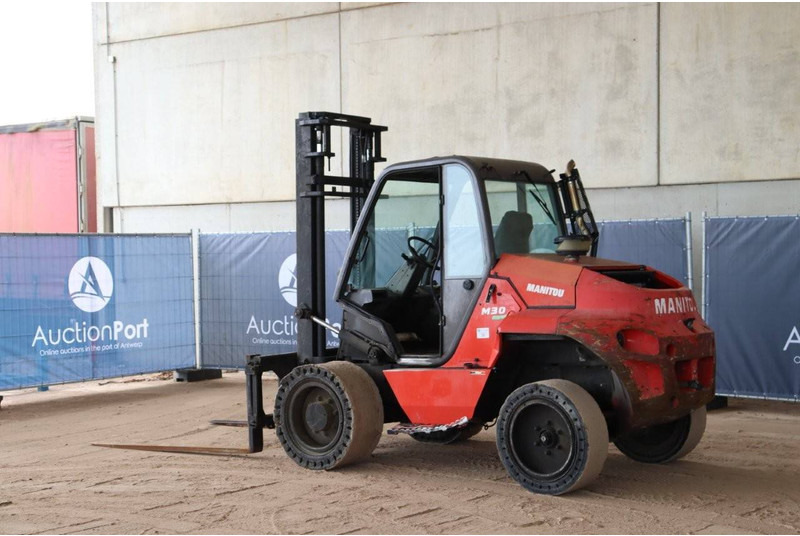 Manitou M 30-2 P ST3B S4 EU - Внедорожный погрузчик: фото 3 Manitou M 30-2 P ST3B S4 EU - Внедорожный погрузчик: фото 3