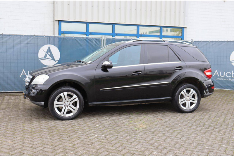 Mercedes-Benz M-Klasse ML 350 CDI 4MATIC - Седан: фото 1 Mercedes-Benz M-Klasse ML 350 CDI 4MATIC - Седан: фото 1