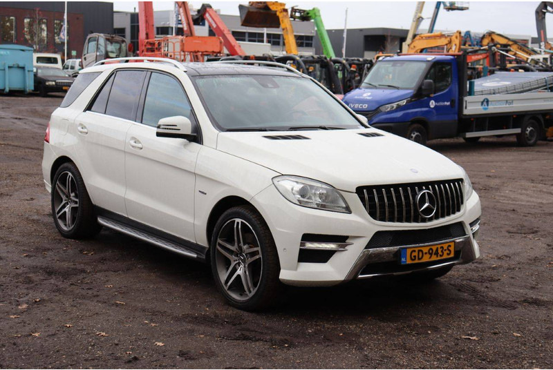 Седан Mercedes-Benz ML350: фото 7