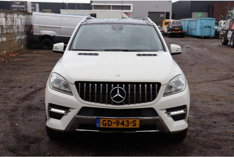 Седан Mercedes-Benz ML350: фото 8