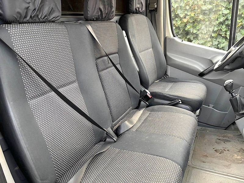 Цельнометаллический фургон Mercedes-Benz Sprinter (II) 315 CDI: фото 12