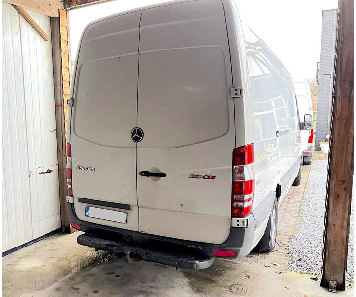Цельнометаллический фургон Mercedes-Benz Sprinter (II) 315 CDI: фото 8