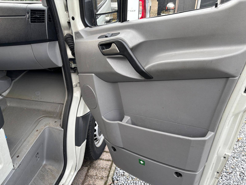 Цельнометаллический фургон Mercedes-Benz Sprinter (II) 315 CDI: фото 10