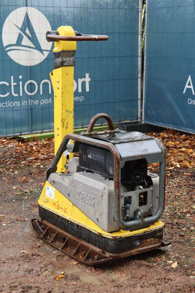 Neuson DPU5545 - Виброплита: фото 3 Neuson DPU5545 - Виброплита: фото 3