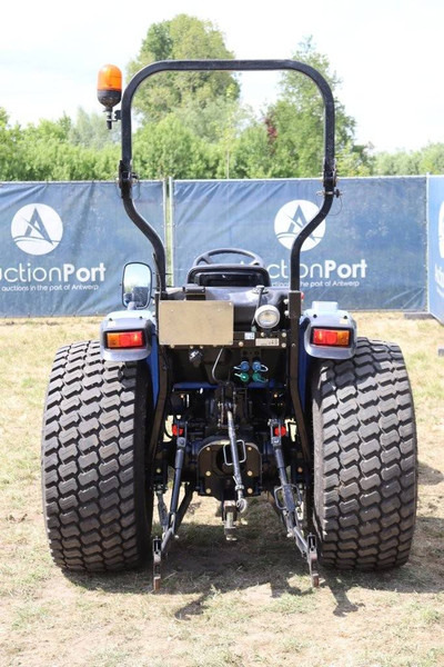 New Holland Boomer 50HST - Трактор: фото 5 New Holland Boomer 50HST - Трактор: фото 5