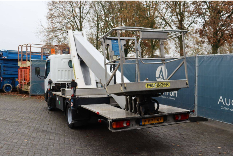 Nissan CABSTAR - Автоманипулятор: фото 4 Nissan CABSTAR - Автоманипулятор: фото 4