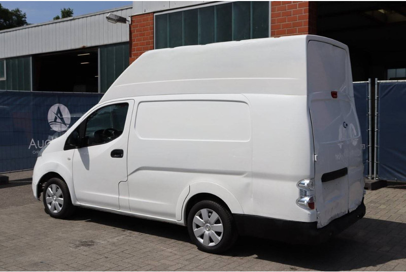 Nissan NV200 - Цельнометаллический фургон, Электрический фургон: фото 4 Nissan NV200 - Цельнометаллический фургон, Электрический фургон: фото 4