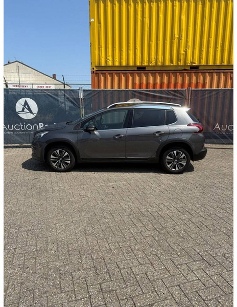 Внедорожник Peugeot 2008 SUV: фото 10