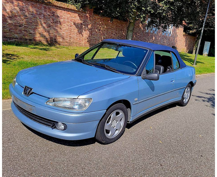 Peugeot 306 Cabriolet 1.6 Automatic - Легковой автомобиль: фото 1 Peugeot 306 Cabriolet 1.6 Automatic - Легковой автомобиль: фото 1