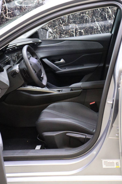 Легковой автомобиль Peugeot 308 SW: фото 11