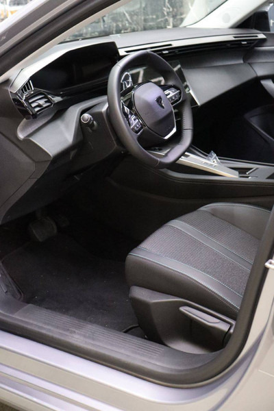 Легковой автомобиль Peugeot 308 SW: фото 12