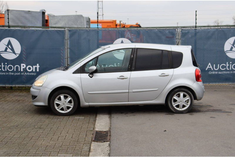 Renault Modus - Седан: фото 2 Renault Modus - Седан: фото 2