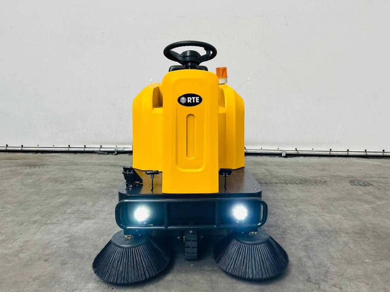 SW80 - Подметально-уборочная машина: фото 5 SW80 - Подметально-уборочная машина: фото 5