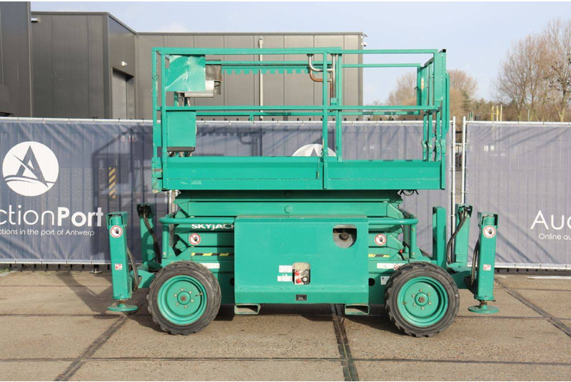 Skyjack SJ 6832RT - Ножничный подъемник: фото 2 Skyjack SJ 6832RT - Ножничный подъемник: фото 2