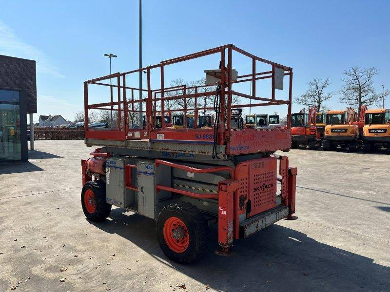 Skyjack SJ8831 - Ножничный подъемник: фото 3 Skyjack SJ8831 - Ножничный подъемник: фото 3