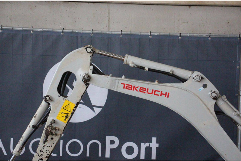 Мини-экскаватор Takeuchi TB216: фото 11