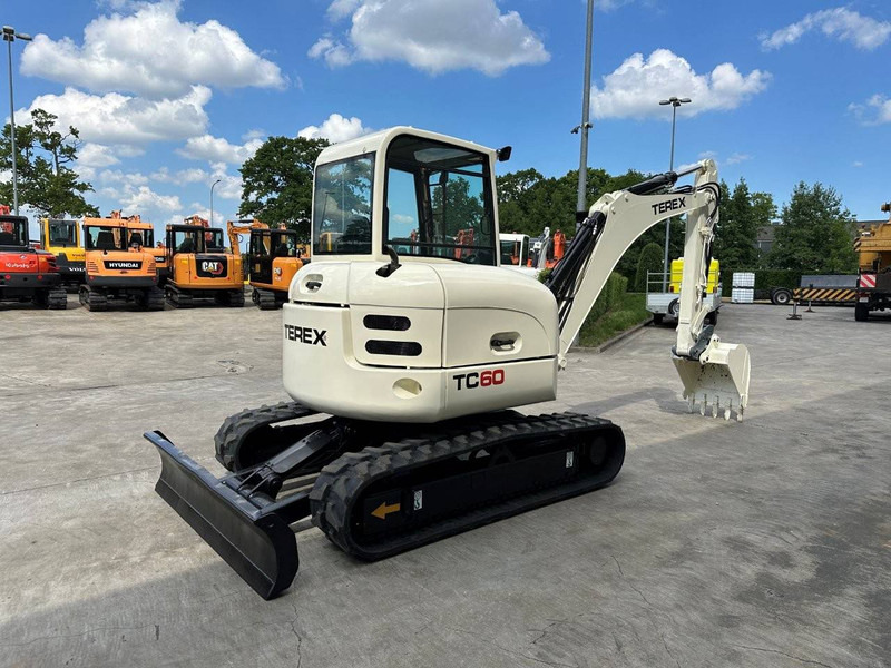 Terex TC60 - Гусеничный экскаватор: фото 4 Terex TC60 - Гусеничный экскаватор: фото 4