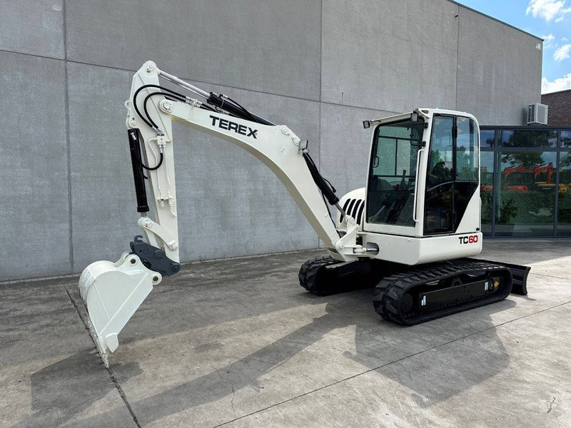Terex TC60 - Гусеничный экскаватор: фото 1 Terex TC60 - Гусеничный экскаватор: фото 1