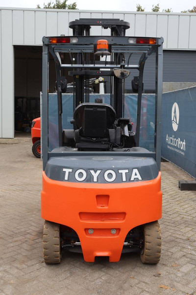 Toyota 8FBMT25 - Электропогрузчик: фото 5 Toyota 8FBMT25 - Электропогрузчик: фото 5