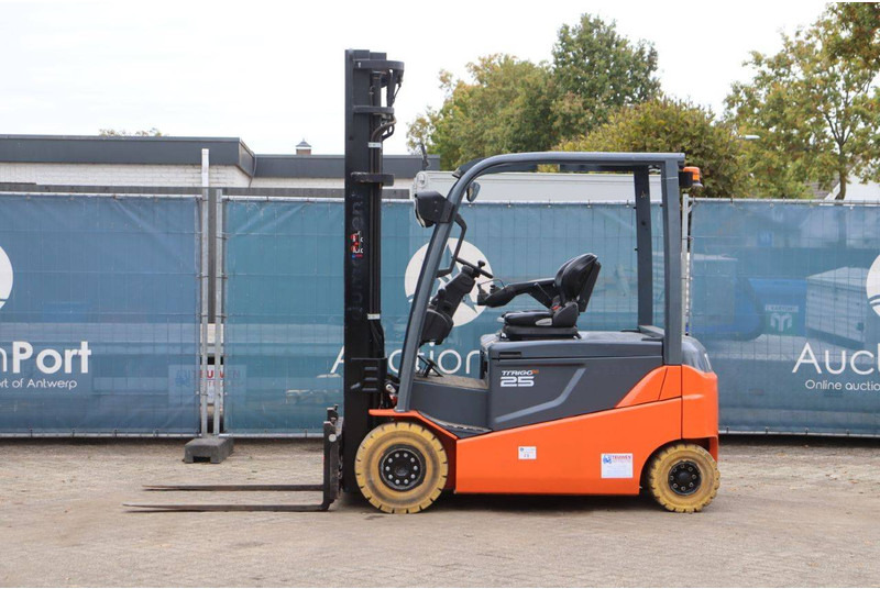 Toyota 8FBMT25 - Электропогрузчик: фото 2 Toyota 8FBMT25 - Электропогрузчик: фото 2