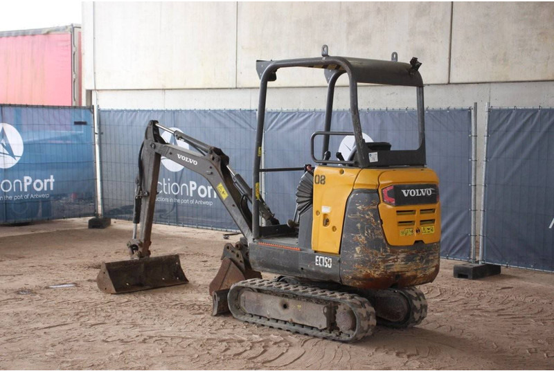 Volvo EC15D - Мини-экскаватор: фото 3 Volvo EC15D - Мини-экскаватор: фото 3
