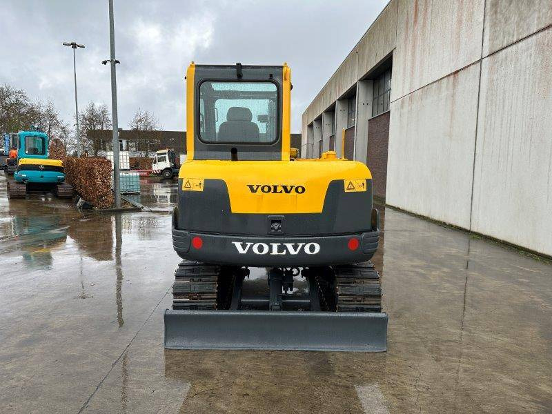 Volvo EC55B - Гусеничный экскаватор: фото 5 Volvo EC55B - Гусеничный экскаватор: фото 5