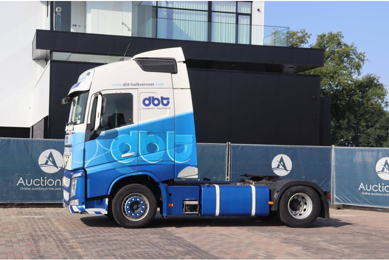 Volvo FH - Грузовик-шасси: фото 1 Volvo FH - Грузовик-шасси: фото 1