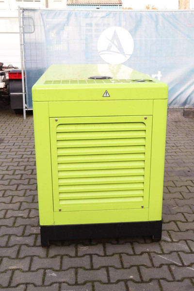 Compal power VG-R30 - Электрогенератор: фото 5 Compal power VG-R30 - Электрогенератор: фото 5