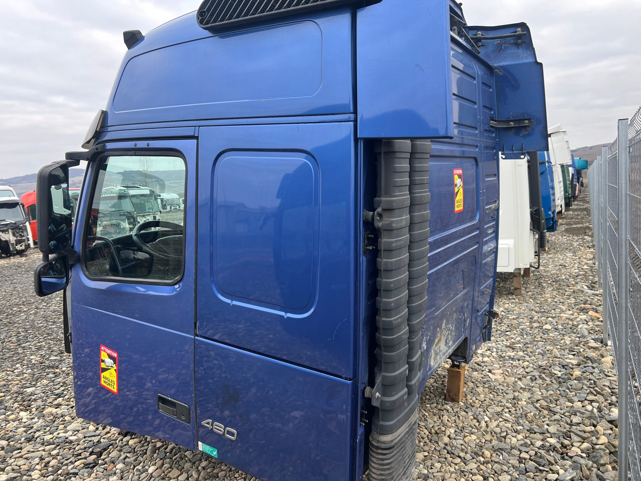 CABINA VOLVO FH13 GLOBETROTTER L2H2 - Кабина для Грузовиков: фото 5 CABINA VOLVO FH13 GLOBETROTTER L2H2 - Кабина для Грузовиков: фото 5