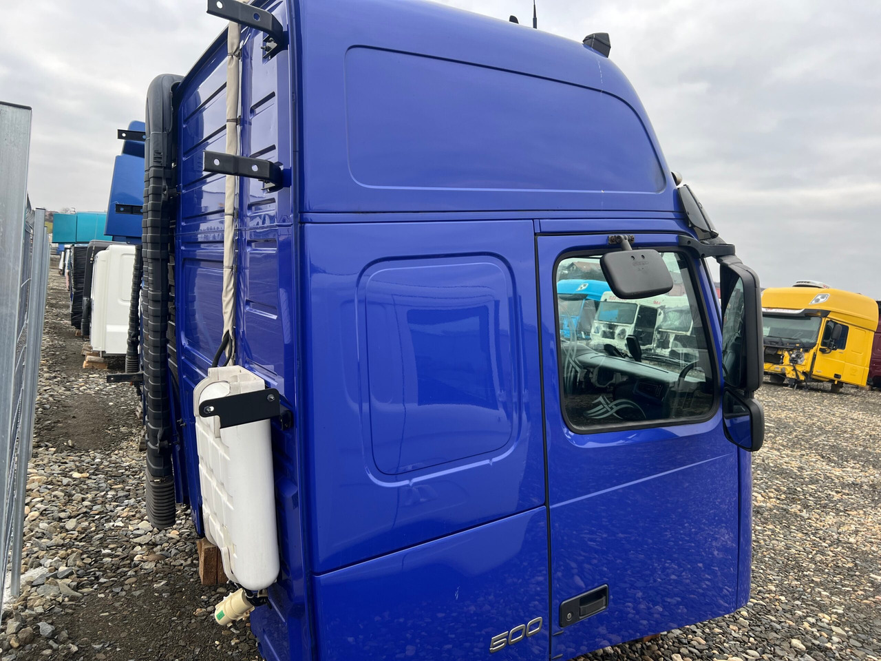 CABINA VOLVO FH13 GLOBETROTTER L2H3 - Кабина для Грузовиков: фото 4 CABINA VOLVO FH13 GLOBETROTTER L2H3 - Кабина для Грузовиков: фото 4