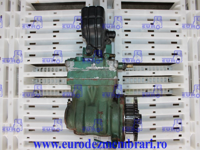 COMPRESOR AER CU AMBREIAJ VOLVO FH4 D13K 22017920, 22605008, 21984259 - Пневмокомпрессор для Грузовиков: фото 1 COMPRESOR AER CU AMBREIAJ VOLVO FH4 D13K 22017920, 22605008, 21984259 - Пневмокомпрессор для Грузовиков: фото 1